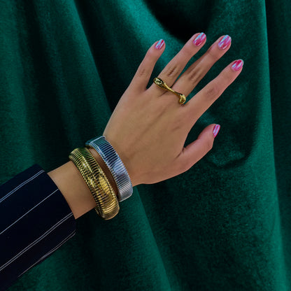 Lunar Wave Anillo