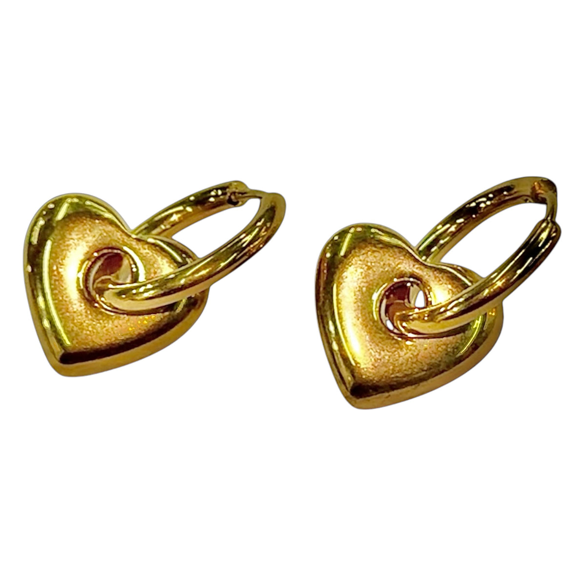 Heart Clash Aretes