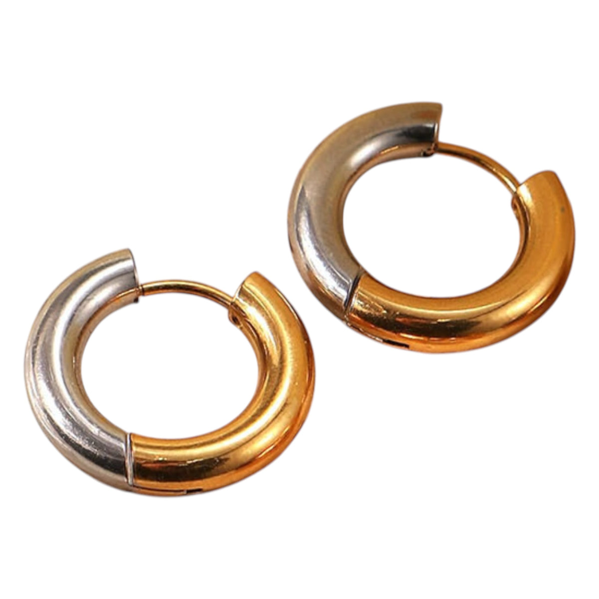 Lunar Orbit Aretes