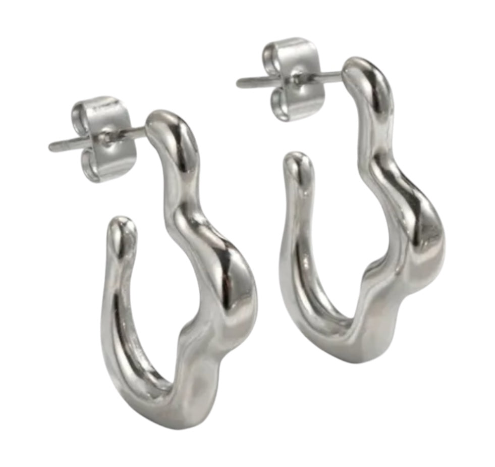 Solar Flare Chain Aretes