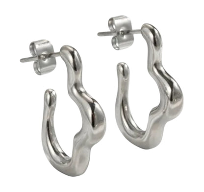 Solar Flare Chain Aretes